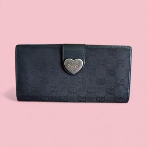 Vintage Gucci Black GG Wallet w/ Silver Heart Snap | Classic Designer Luxury